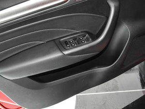 2020PLUS 1.6L CVT 4GsҫŞ ǰTg