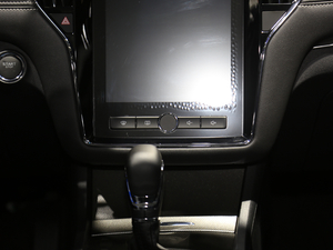 2020款PLUS 1.6L CVT 4G互联荣耀至尊版 空调调节