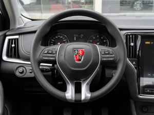2020款PLUS 1.6L 手动4G互联荣耀旗舰版 方向盘