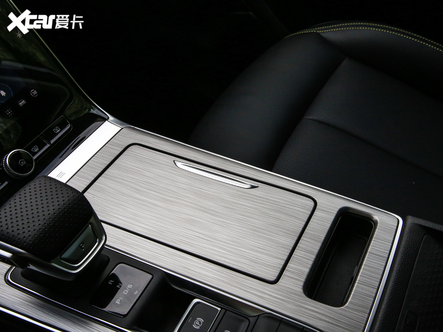 2020sRX5 PLUS 300TGI ԄAlis