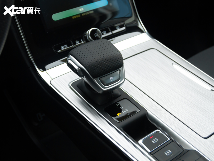 2020��s��RX5 PLUS 300TGI �Ԅ�Ali�R�q���x��