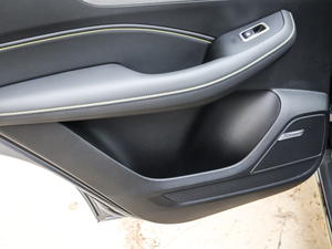 2020PLUS 300TGI ԄAlis g