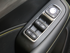 2020PLUS 300TGI ԄAlis п؅^