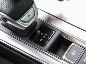 2020PLUS 300TGI ԄAlis п؅^