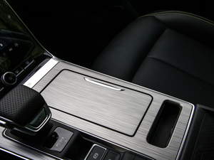 2020PLUS 300TGI ԄAlis п؅^