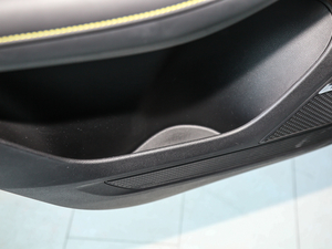 2020PLUS 300TGI ԄAlis g