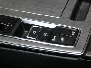 2020PLUS 300TGI ԄAlis v܇Ƅ