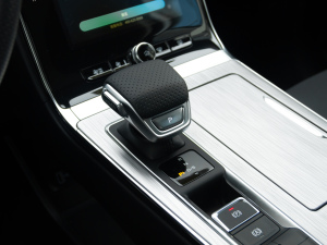 2020PLUS 300TGI ԄAliRqx QU