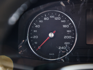 2019PLUS 50T 4GsҫA п؅^