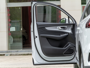 2020500PHEV 4GA {λ܇T