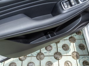 2020500PHEV 4G(lin)A ǰTg