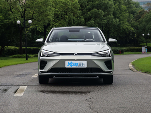 2020款620km 智尊版 正前