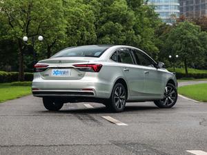2020款620km 智尊版 整体外观