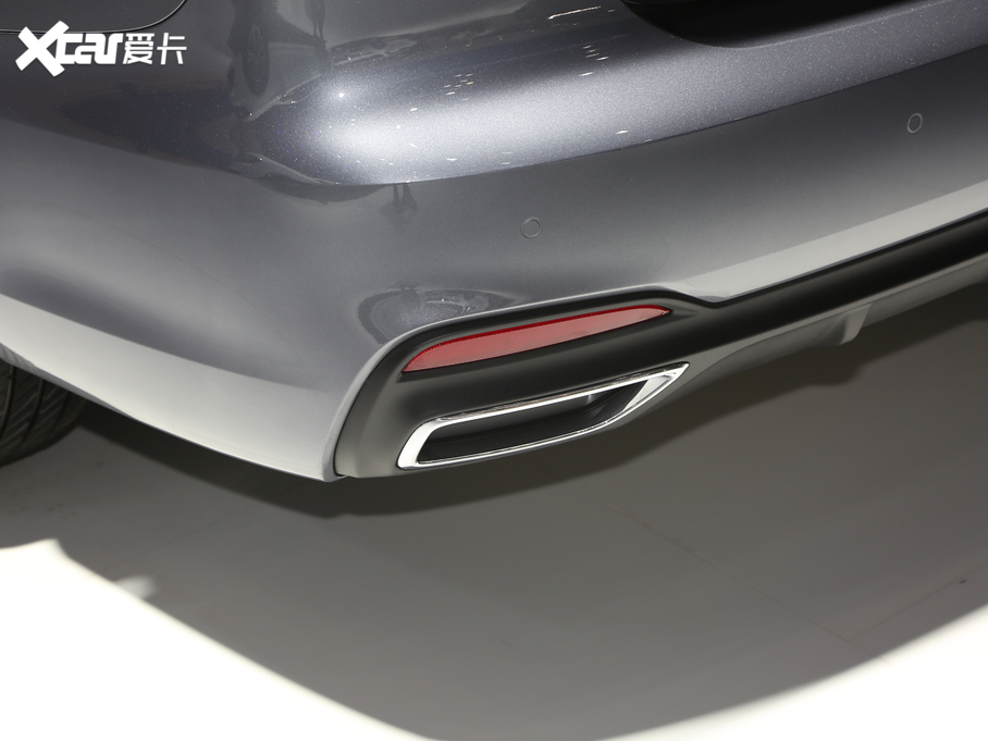 2020si6 MAX 300TGI ԄˬĻ{Supreme