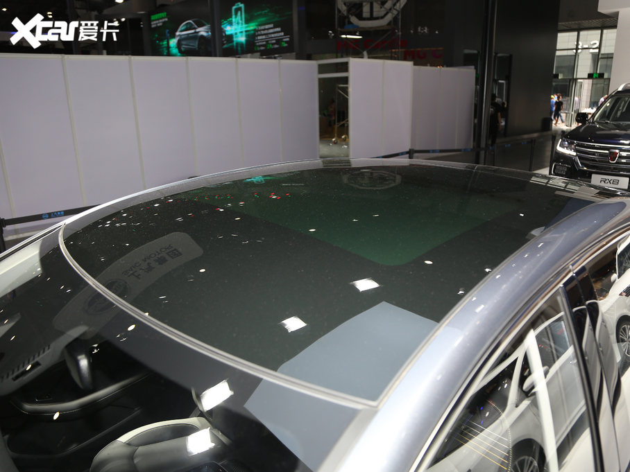 2020si6 MAX 300TGI ԄˬĻ{Supreme