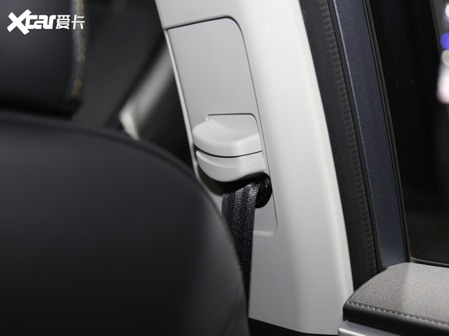 2020si6 MAX 300TGI ԄˬĻ{Supreme