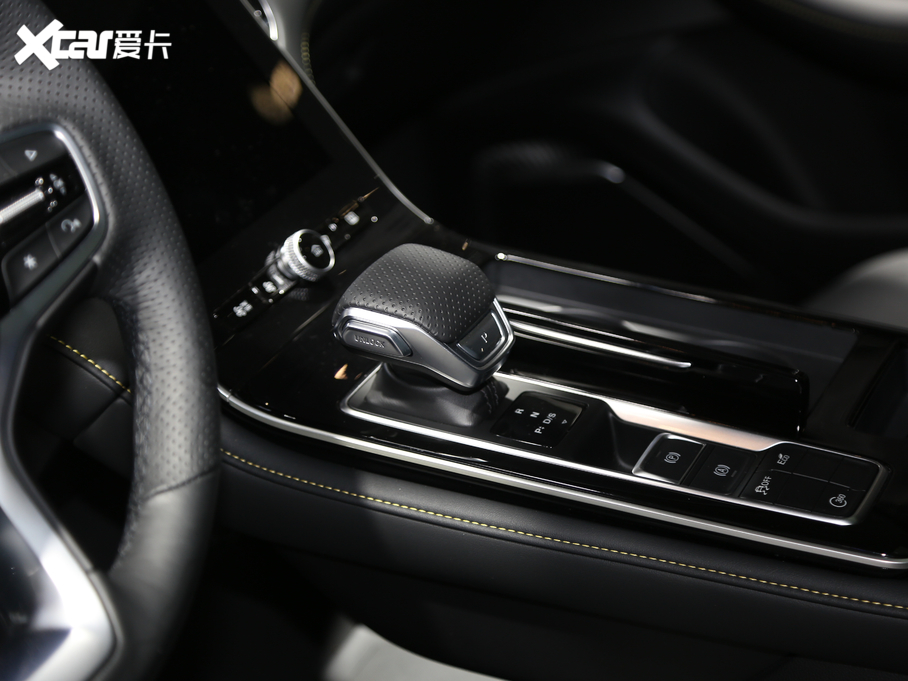 2020si6 MAX 300TGI ԄˬĻ{Supreme