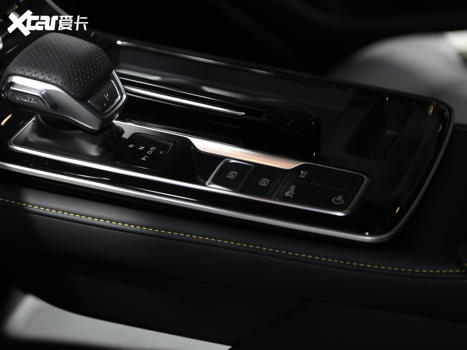 2020si6 MAX 300TGI Ԅ(dng)ˬĻ{Supreme