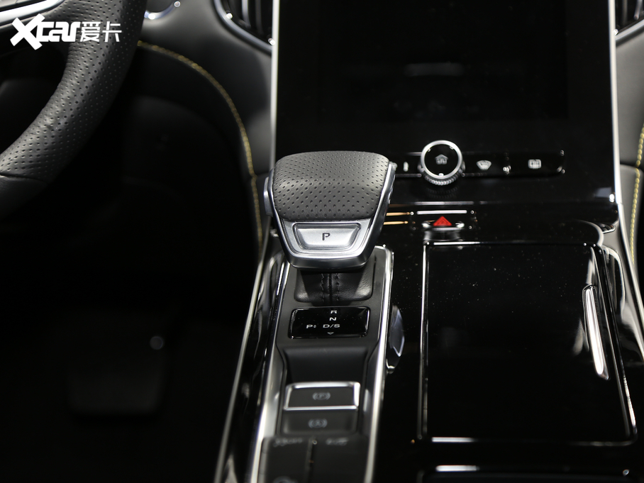 2020si6 MAX 300TGI ԄˬĻ{Supreme