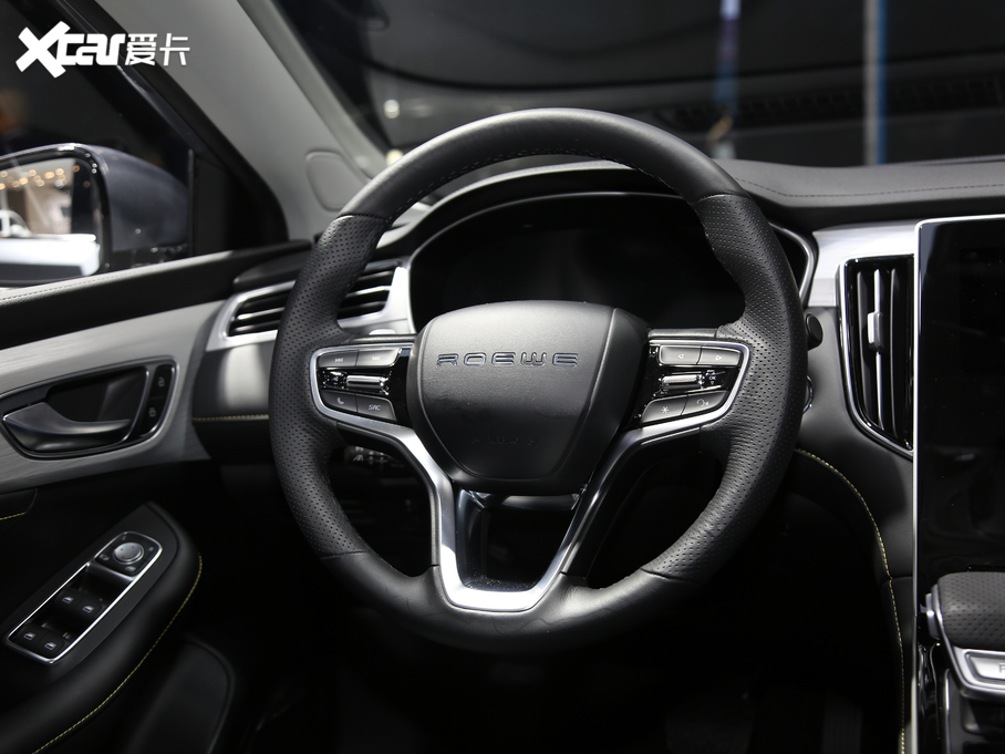 2020si6 MAX 300TGI ԄˬĻ{Supreme