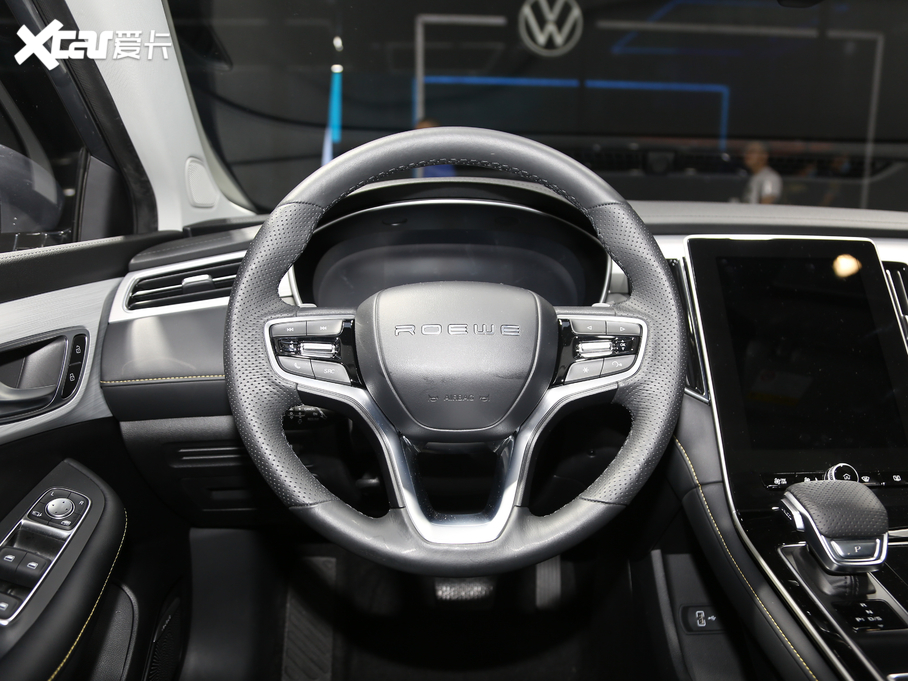 2020si6 MAX 300TGI ԄˬĻ{Supreme