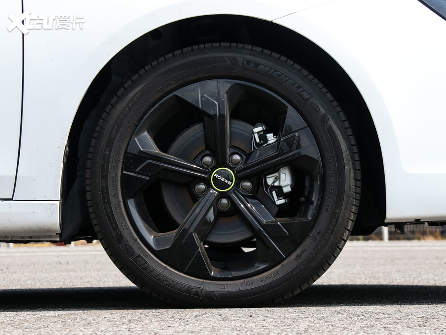 2020si6 MAX 300TGI ԄˬĻ{Supreme