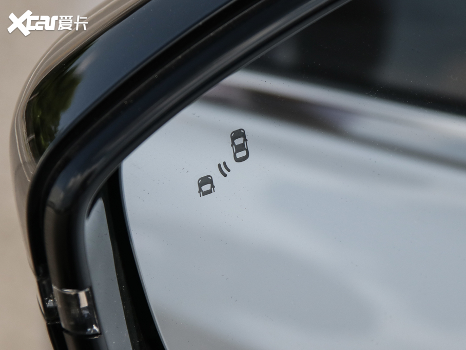 2020si6 MAX 300TGI ԄˬĻ{Supreme