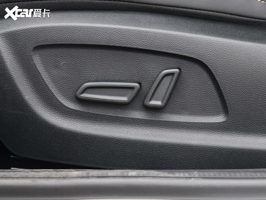 2020si6 MAX 300TGI ԄˬĻ{Supreme