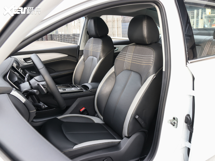 2020si6 MAX 300TGI ԄˬĻ{Supreme