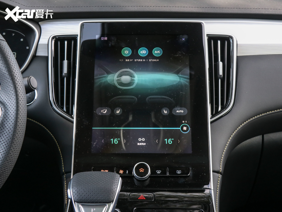 2020si6 MAX 300TGI ԄˬĻ{Supreme