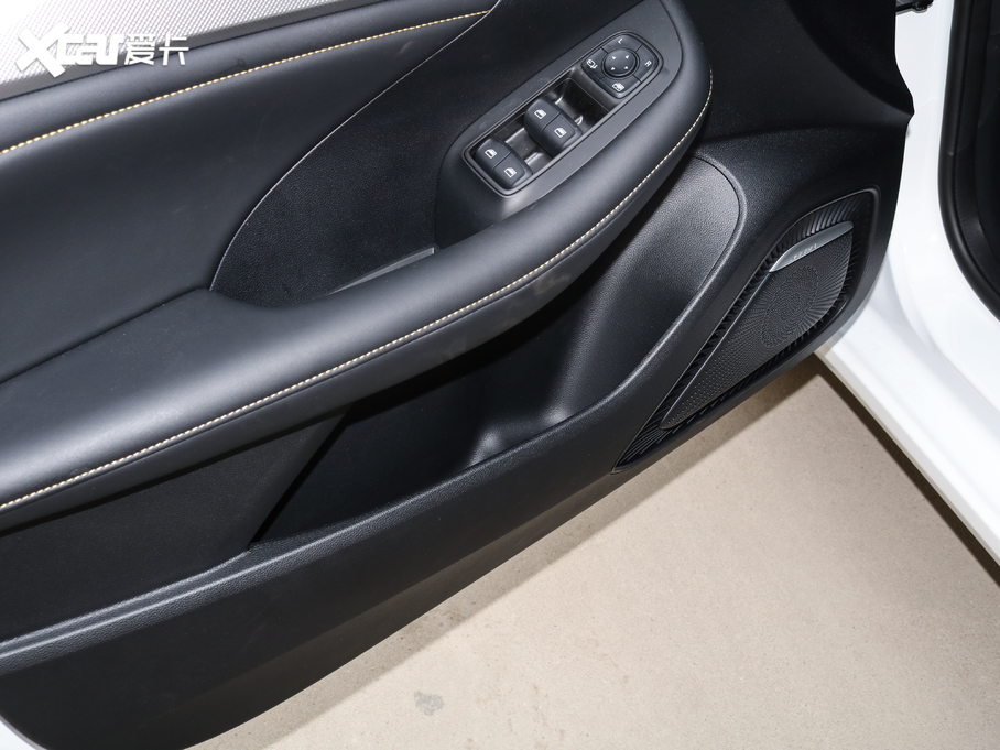 2020si6 MAX 300TGI Ԅˬ{