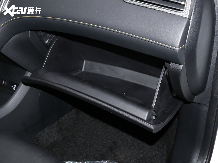 2020si6 MAX 300TGI Ԅ(dng)ˬ{