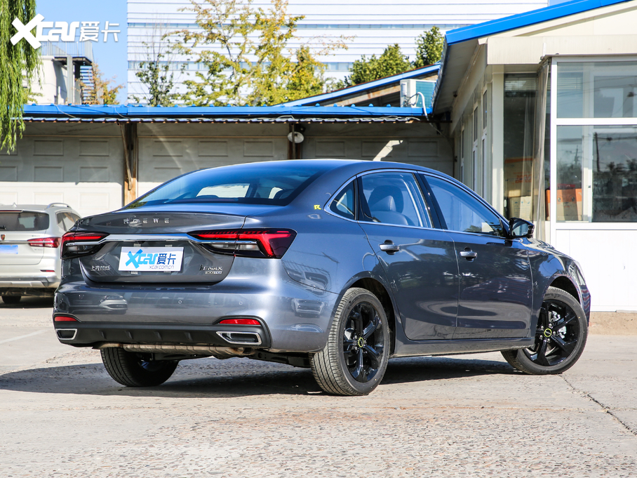 2020si6 MAX 300TGI ԄˬĻ{Supreme