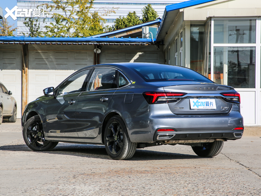 2020si6 MAX 300TGI ԄˬĻ{Supreme