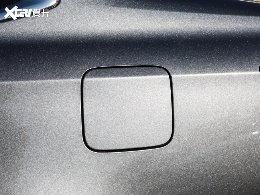 2020si6 MAX 300TGI ԄˬĻ{Supreme