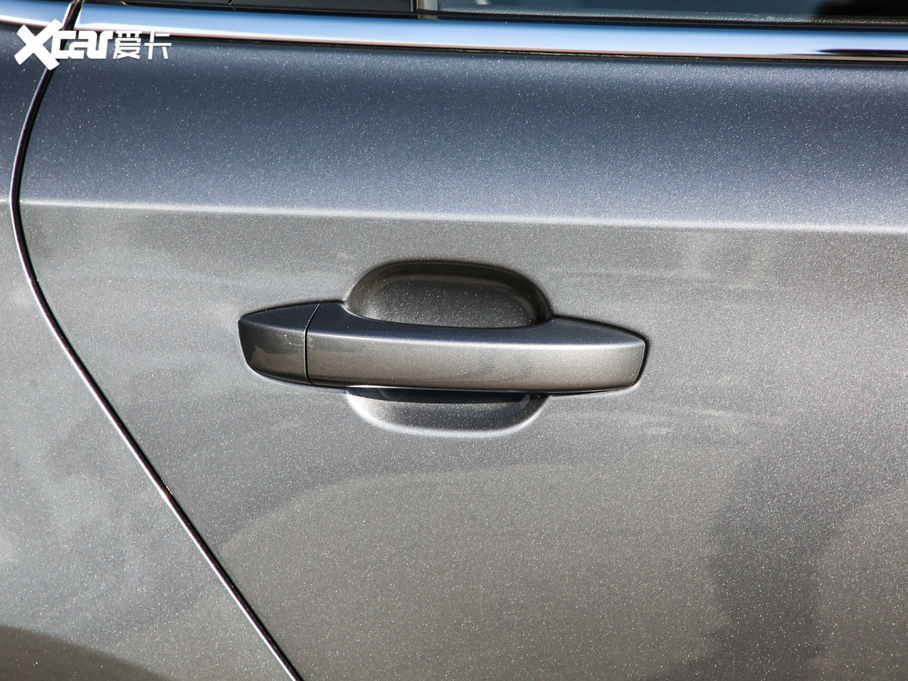 2020si6 MAX 300TGI ԄˬĻ{Supreme