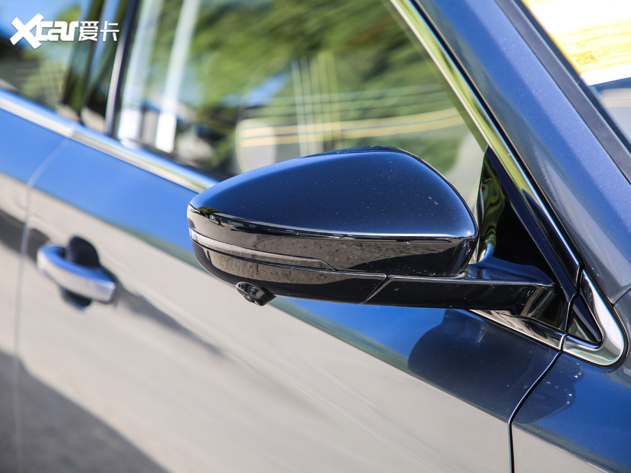 2020si6 MAX 300TGI ԄˬĻ{Supreme