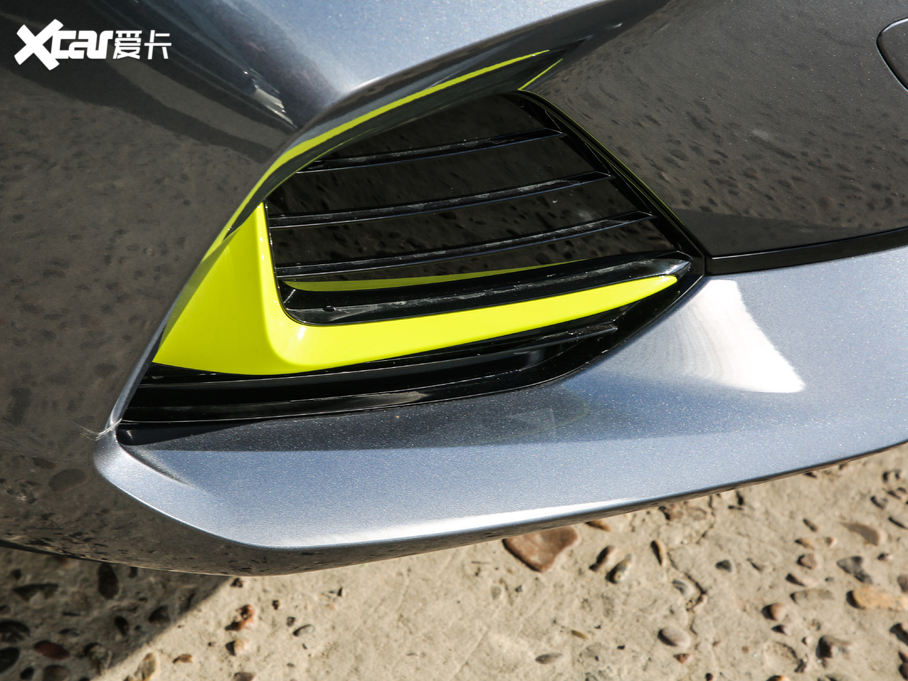 2020si6 MAX 300TGI ԄˬĻ{Supreme