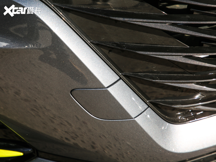 2020si6 MAX 300TGI ԄˬĻ{Supreme