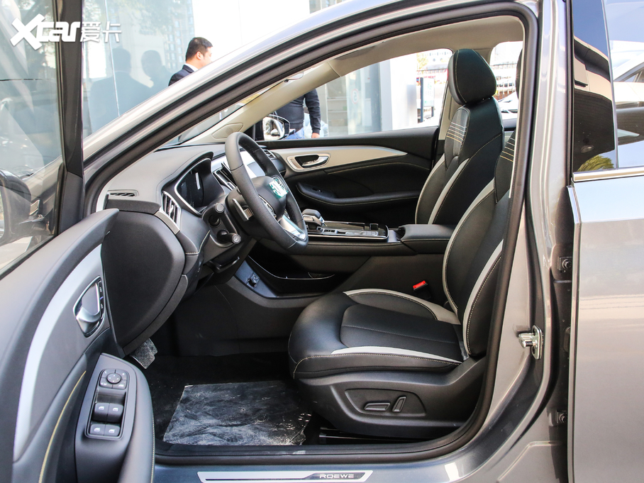 2020si6 MAX 300TGI ԄˬĻ{Supreme