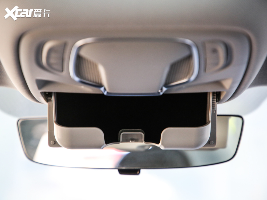 2020si6 MAX 300TGI ԄˬĻ{Supreme