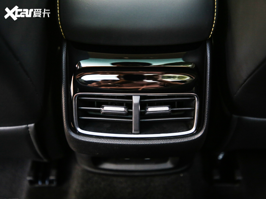 2020si6 MAX 300TGI ԄˬĻ{Supreme