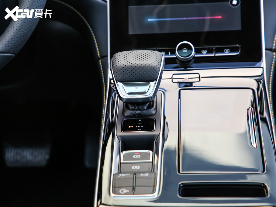 2020si6 MAX 300TGI ԄˬĻ{Supreme