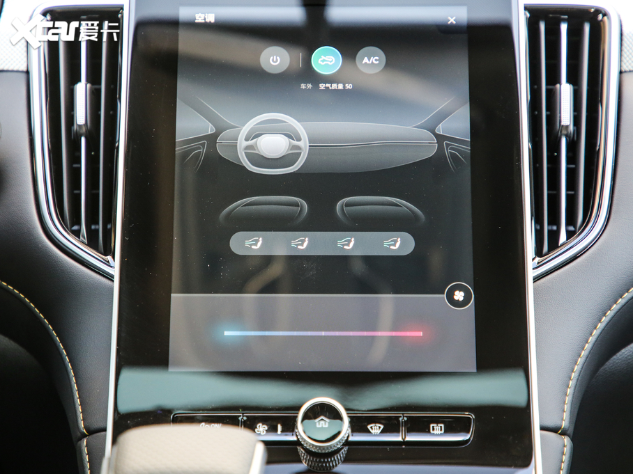 2020si6 MAX 300TGI ԄˬĻ{Supreme