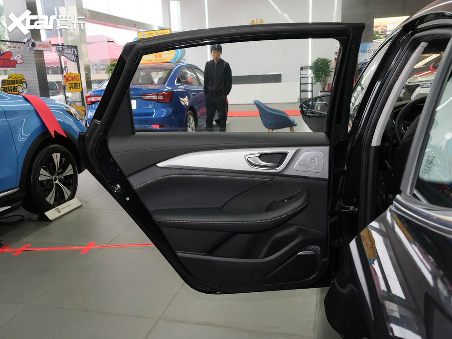 2020si6 MAX 300TGI ԄˬĻ