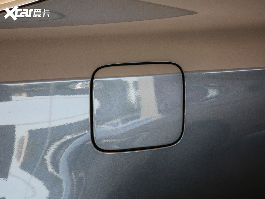 2020si6 MAX 300TGI Ԅ(dng)ˬ{