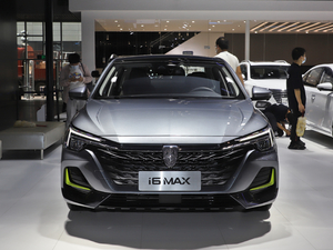 2020300TGI ԄˬĻ{Supreme w^