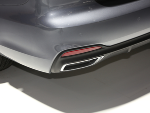 2020300TGI ԄˬĻ{Supreme ^