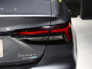 2020300TGI ԄˬĻ{Supreme ^