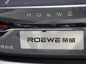 2020300TGI ԄˬĻ{Supreme ^